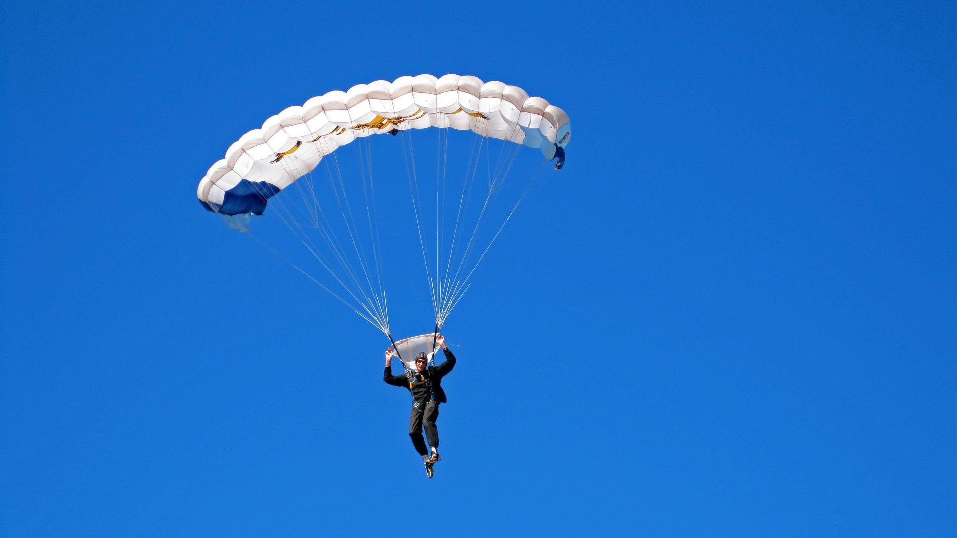 总决赛之夜，杰伦·格林，从聚光灯边缘到舞台中央